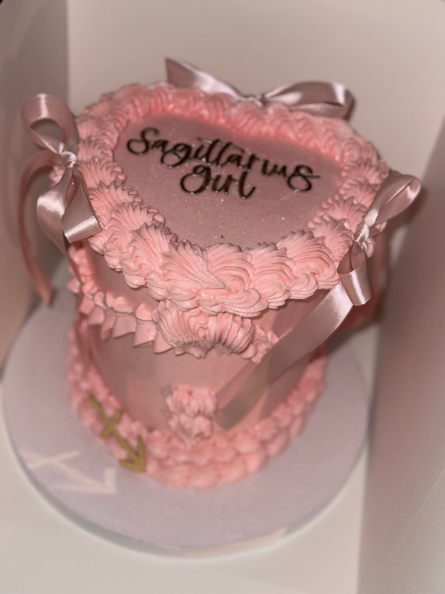 Single Tier Heart Cake (Tall)