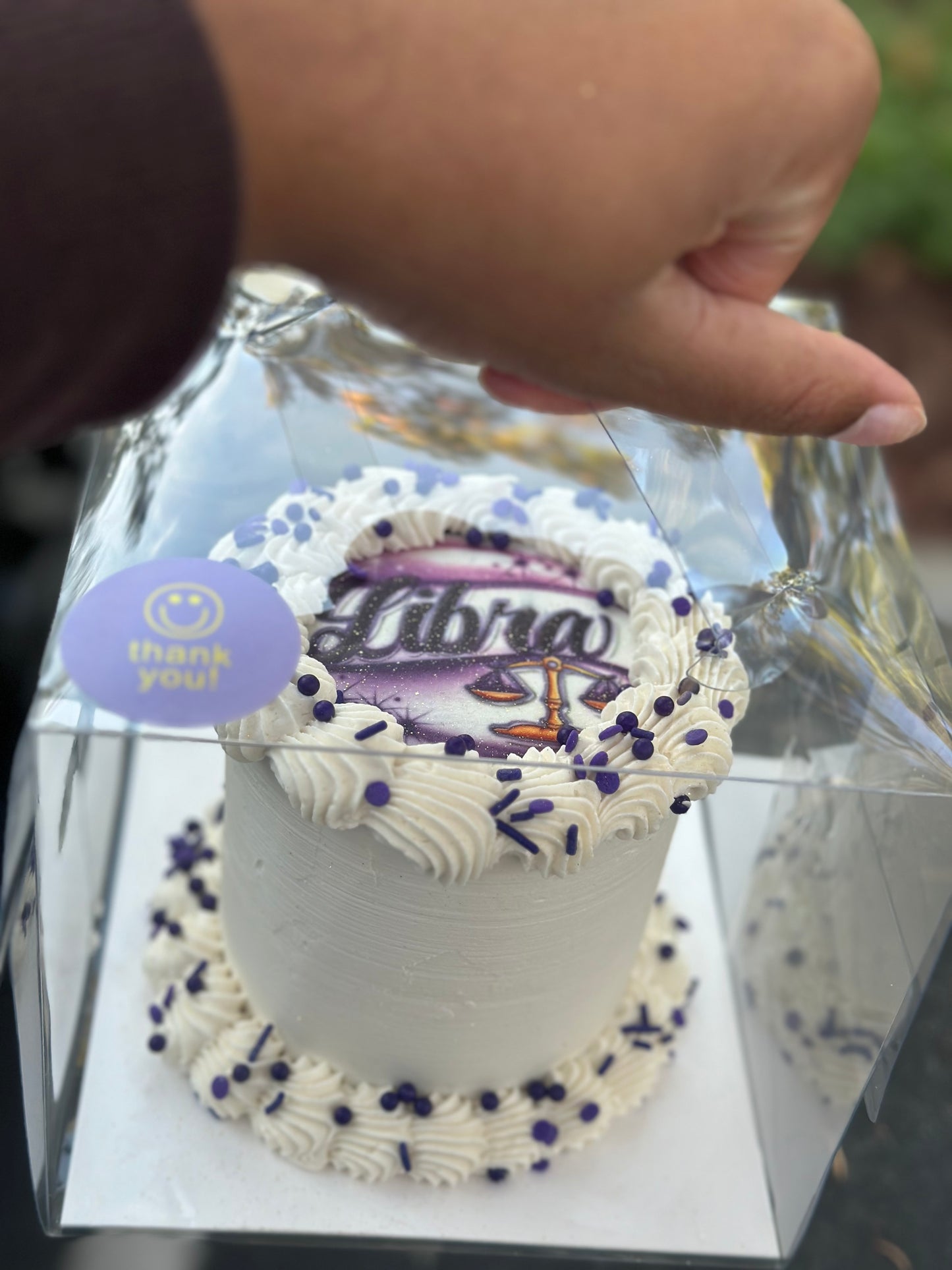 Mini Cake (Round 4”)