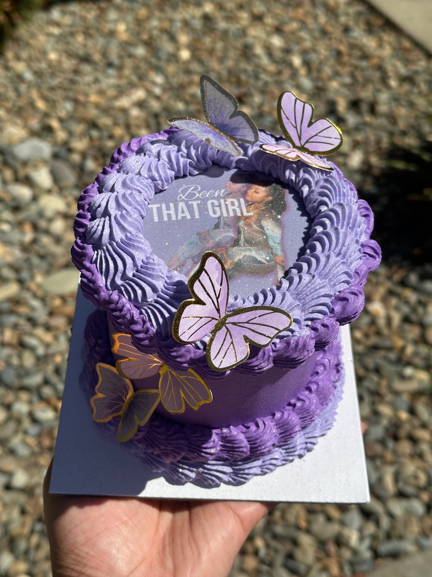 Mini Cake (Round 4”)